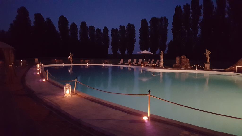 Tenuta Il Tenchio Hotel Lacchiarella Exterior foto